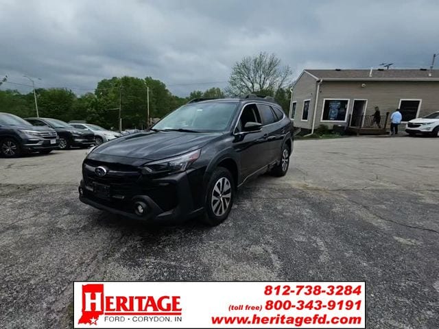 2024 Subaru Outback Premium's photo