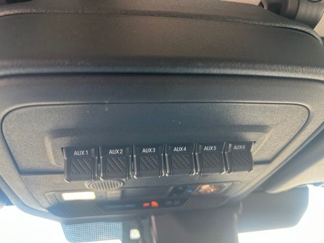 Photo 33
