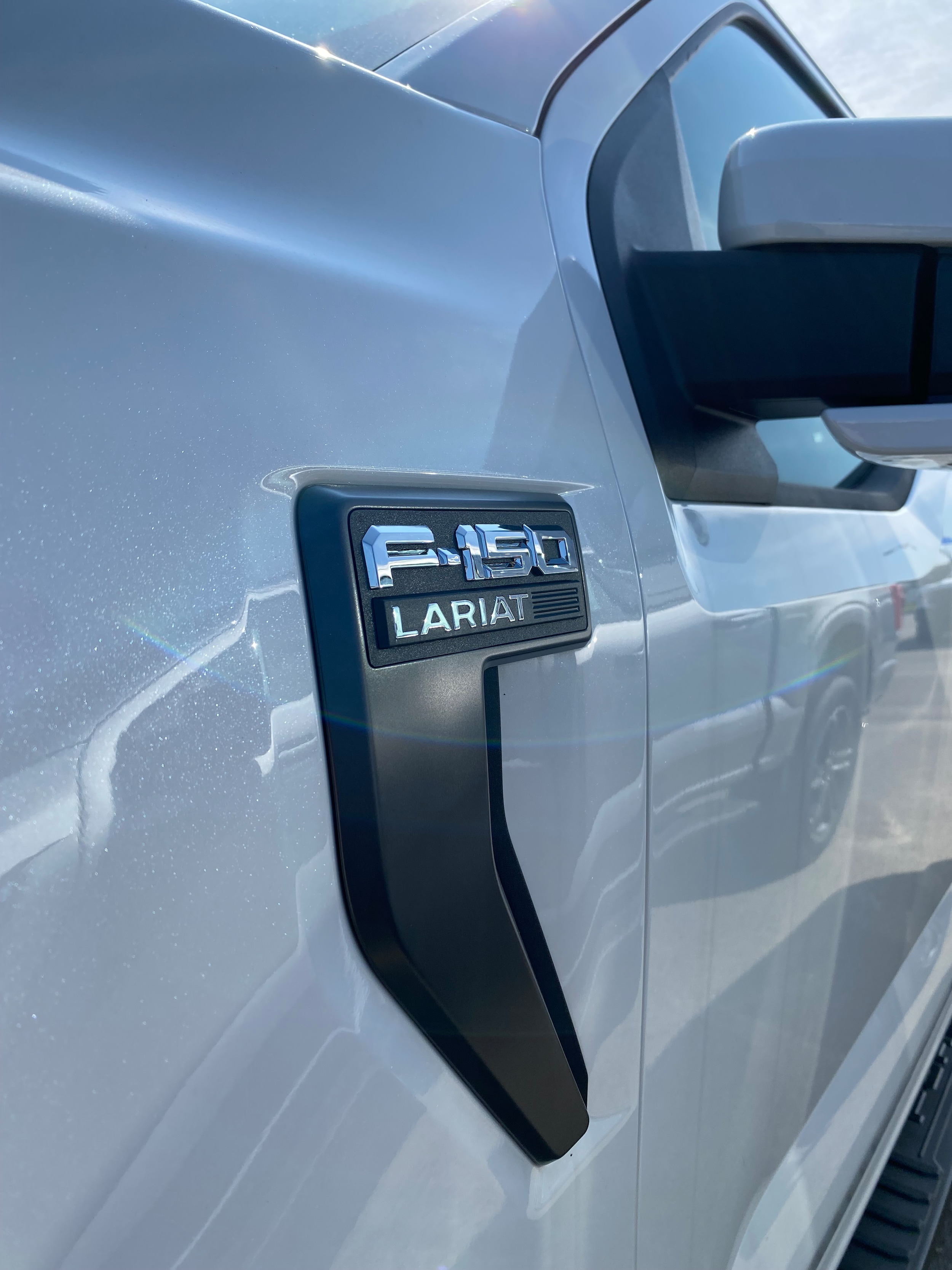 2023 Ford F-150 Lariat Badging