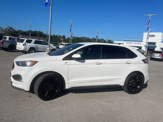 2022 Ford Edge ST photo 4