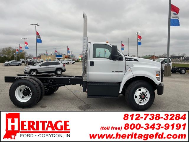2025 Ford F-750's photo