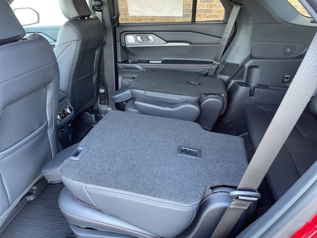 2026 Ford Explorer ST - Photo 70