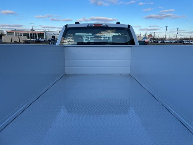 2025 Ford F-350 Super Duty Chassis Cab XL - Photo 55