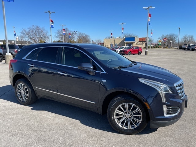 Used 2017 Cadillac XT5 Luxury with VIN 1GYKNBRS1HZ246745 for sale in Corydon, IN