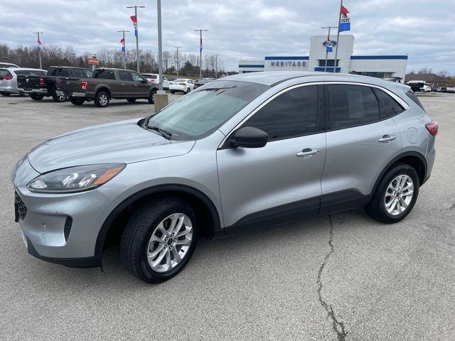 2022 Ford Escape SE photo 4