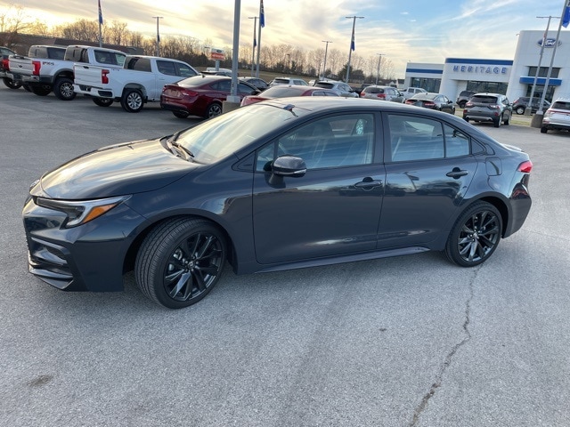 2025 Toyota Corolla SE photo 4