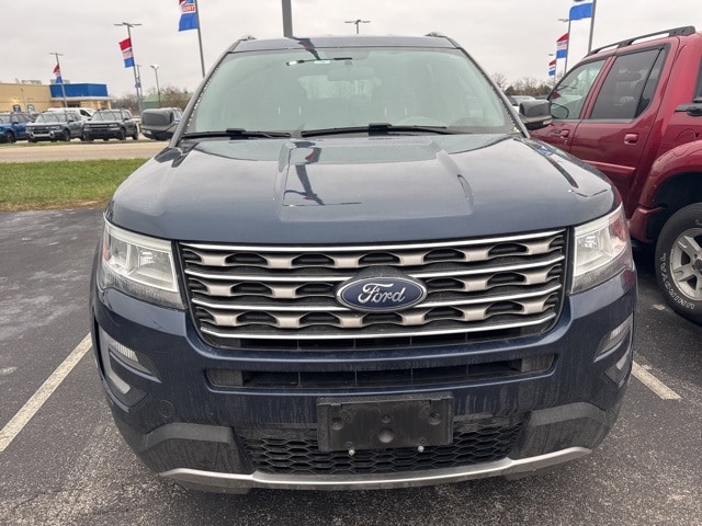 2017 Ford Explorer XLT photo 3