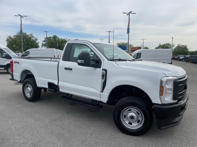 2025 Ford F-250 XL photo 2