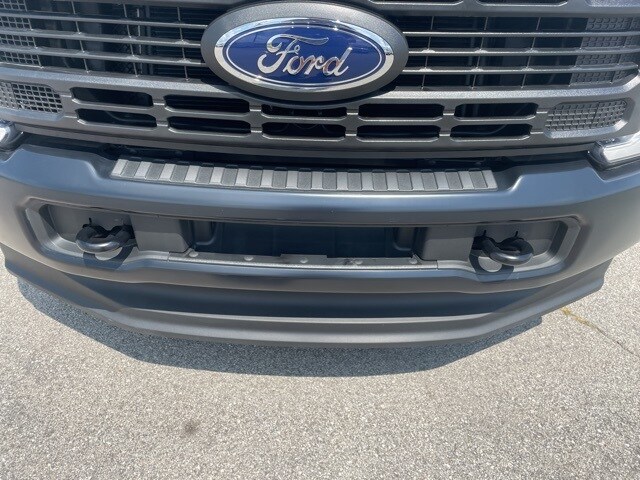 2024 Ford F-250 XL photo 4