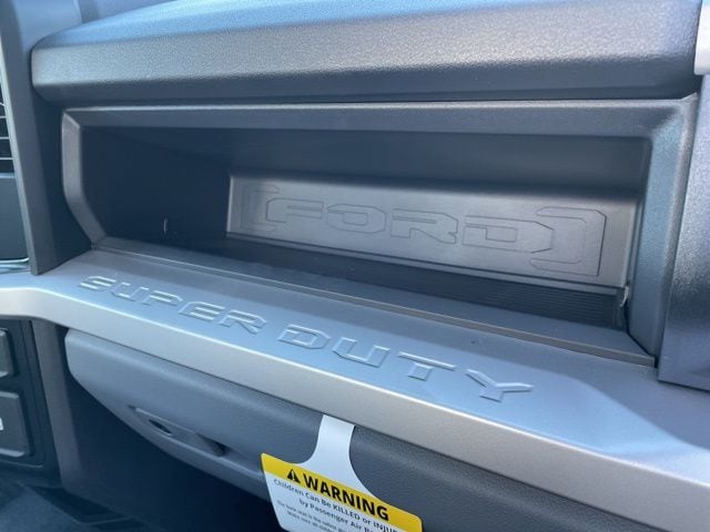 2025 Ford F-350 Super Duty Chassis Cab XL - Photo 50