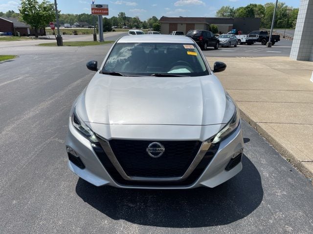 Used 2019 Nissan Altima SR with VIN 1N4BL4CV4KC170772 for sale in Corydon, IN