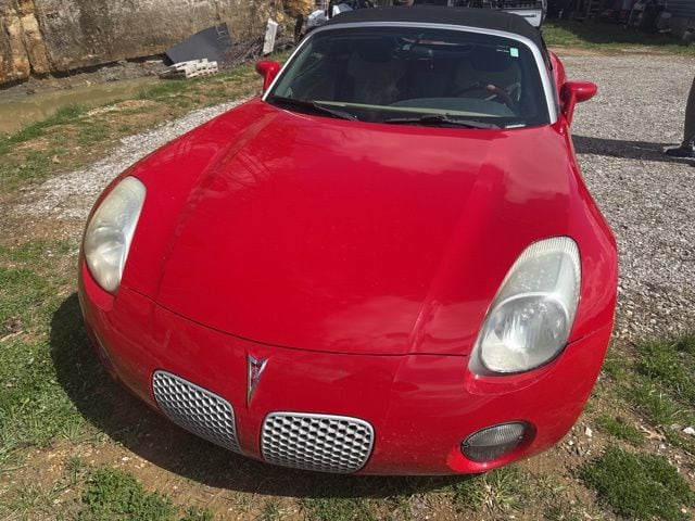 2006 Pontiac Solstice Base Convertible photo 3