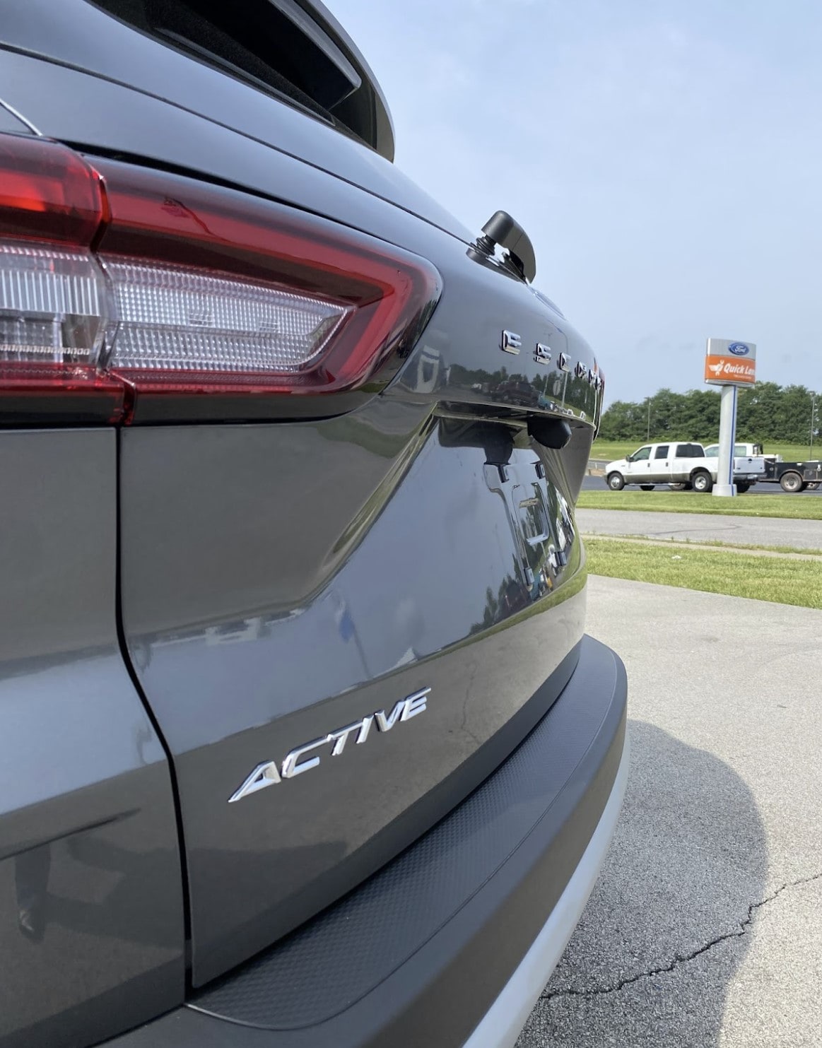 Ford Escape Active badging shot.jpg