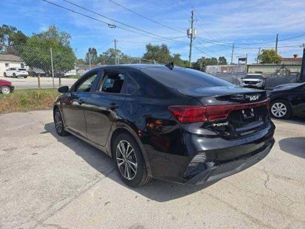 Used 2023 Kia Forte LXS Sedan