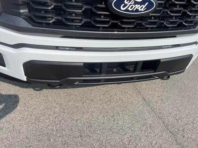 2025 Ford F-150 STX photo 4