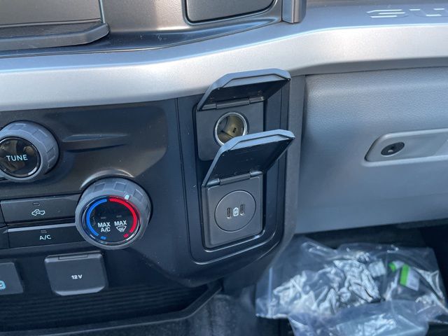 2025 Ford F-350 Super Duty Chassis Cab XL - Photo 44