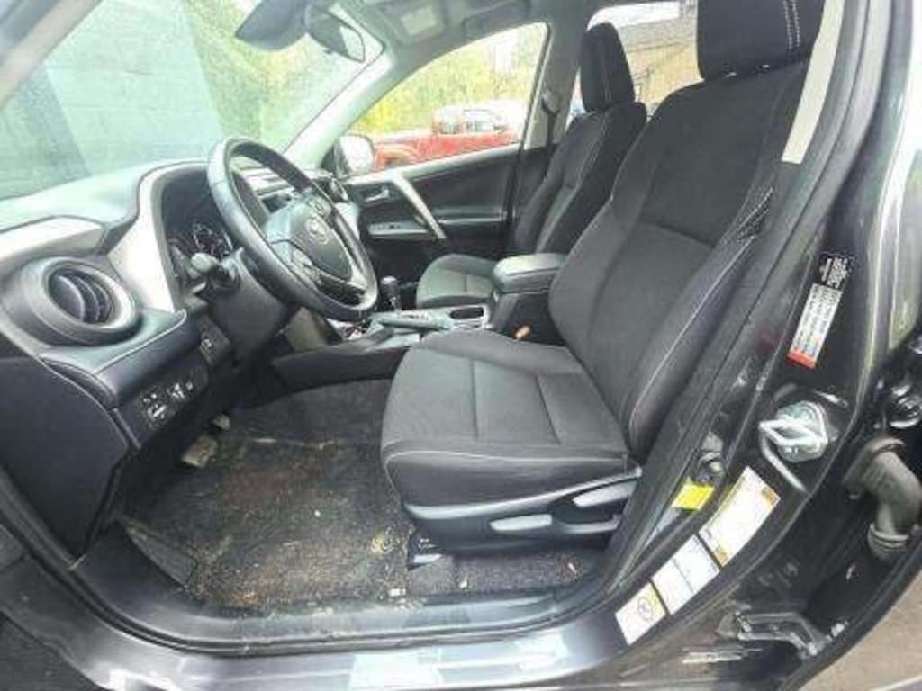 Used 2018 Toyota RAV4 XLE SUV