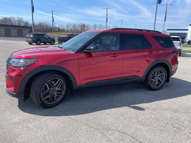 2026 Ford Explorer ST - Photo 5
