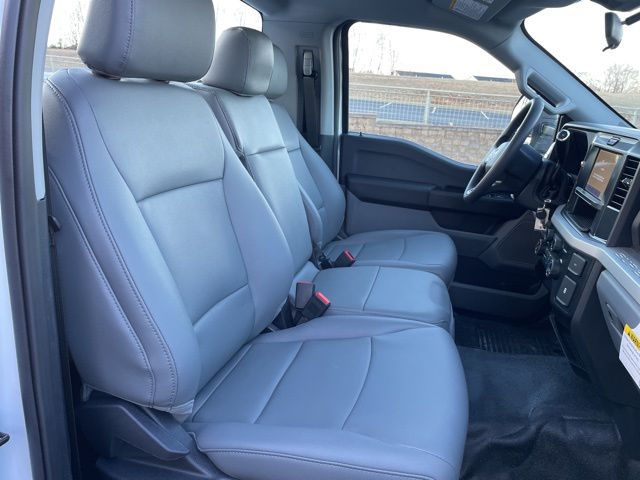2025 Ford F-350 Super Duty Chassis Cab XL - Photo 48