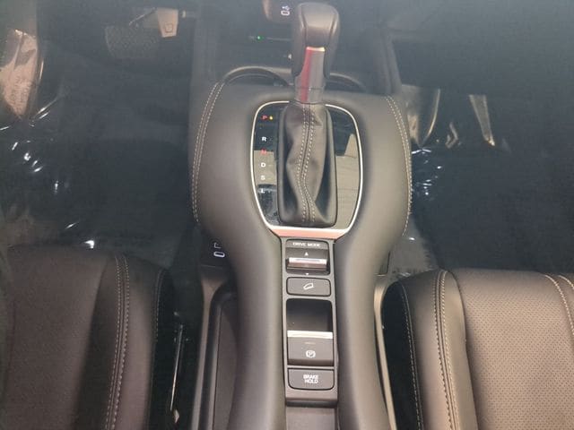 2026 Honda HR-V EX-L - Photo 13