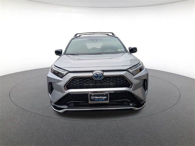 2022 Toyota RAV4 Prime XSE photo 2
