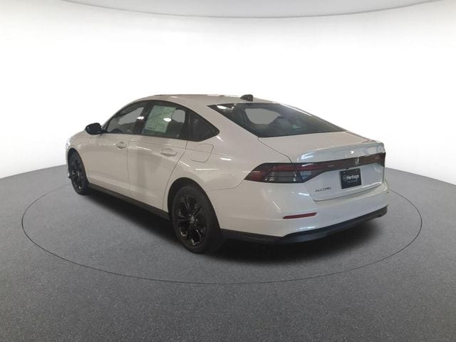 2025 Honda Accord SE - Photo 7