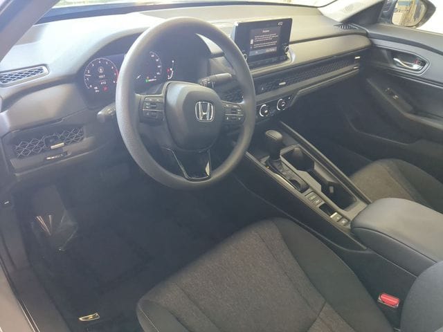 2025 Honda Accord SE - Photo 10