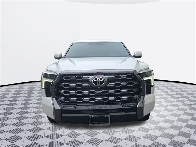 2025 Toyota Tundra Platinum photo 2