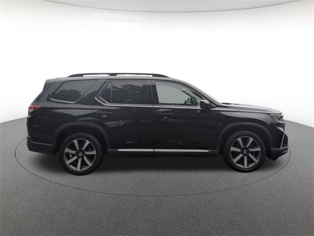 2023 Honda Pilot Touring photo 4
