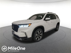 2025 Honda Pilot Touring SUV