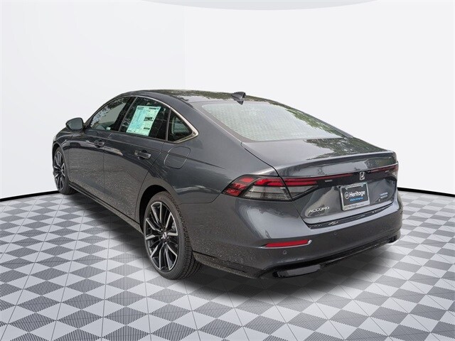 2025 Honda Accord Hybrid Touring photo 3