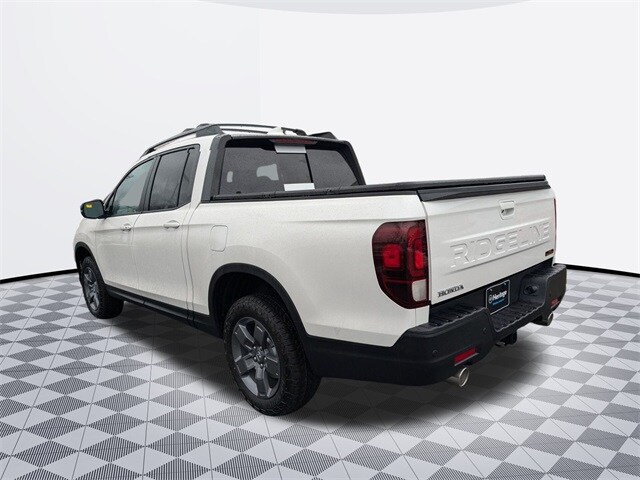 2025 Honda Ridgeline TrailSport photo 3