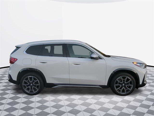 2024 Bmw X1 XDrive28i photo 3