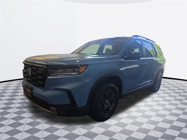 Used 2025 Honda Pilot TrailSport with VIN 5FNYG1H68SB005528 for sale in Fallston, MD