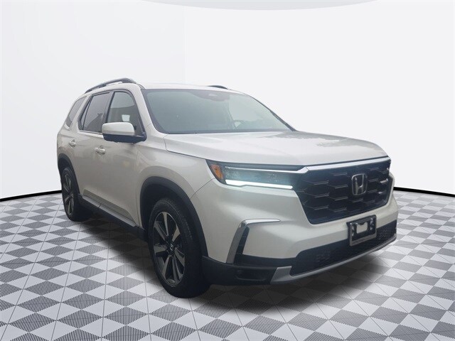2025 Honda Pilot Elite photo 3
