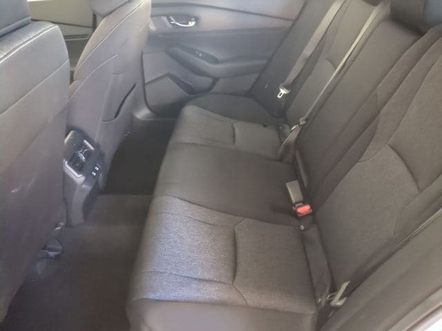 2025 Honda Accord SE - Photo 18