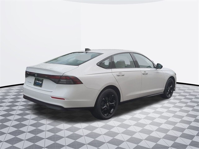 2025 Honda Accord SE photo 4