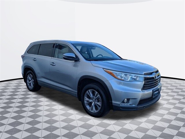 2016 Toyota Highlander Limited photo 2
