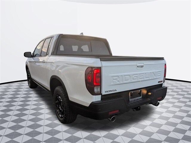 2025 Honda Ridgeline TrailSport photo 3