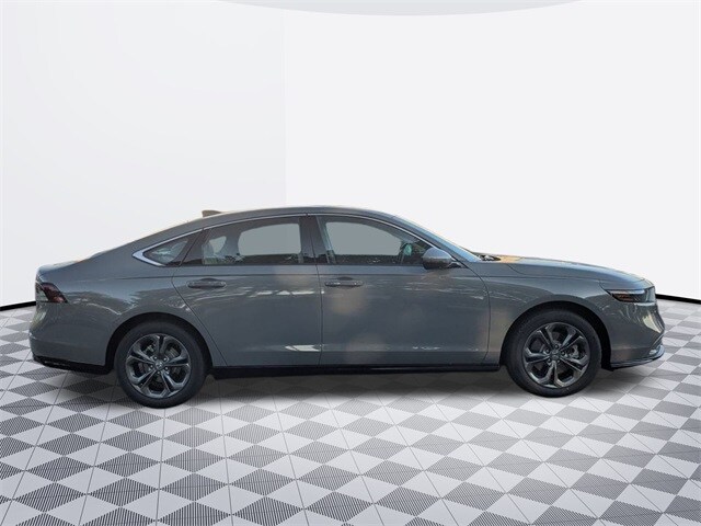 2025 Honda Accord Hybrid EX-L photo 3