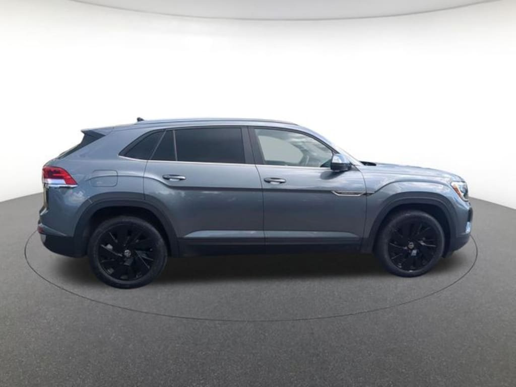 Used 2024 Volkswagen Atlas Cross Sport 2.0T SE w/Technology SUV