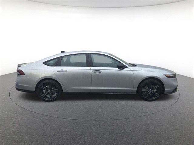 2025 Honda Accord Hybrid Sport-L photo 4