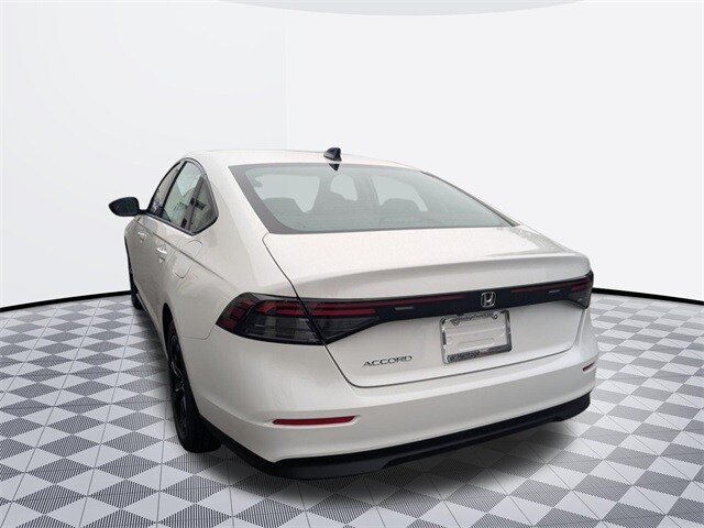 2025 Honda Accord SE photo 3