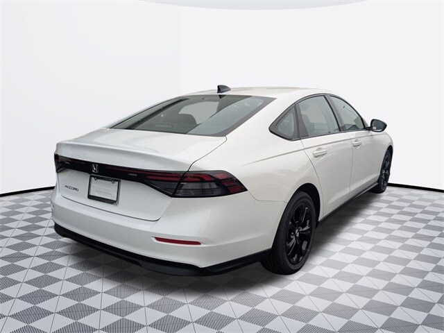 2025 Honda Accord SE photo 4