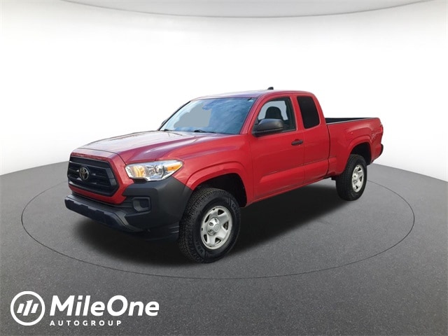 2020 Toyota Tacoma SR's photo