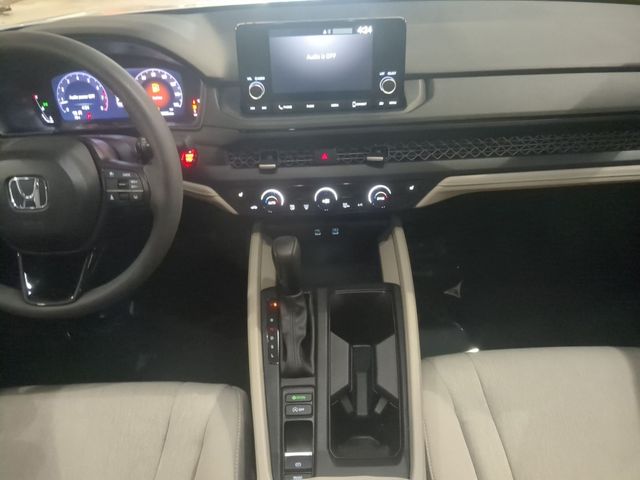 2025 Honda Accord SE - Photo 12