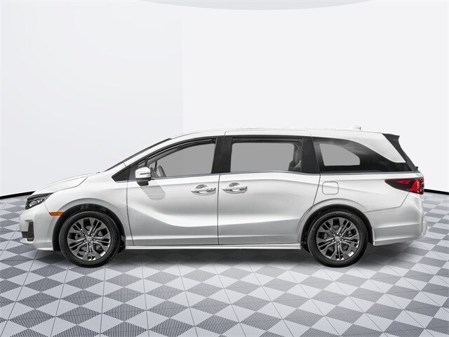 2026 Honda Odyssey Touring photo 3