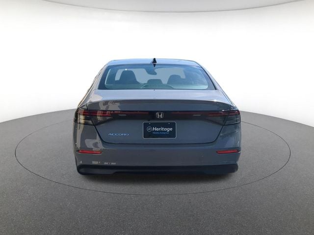 2025 Honda Accord SE - Photo 6