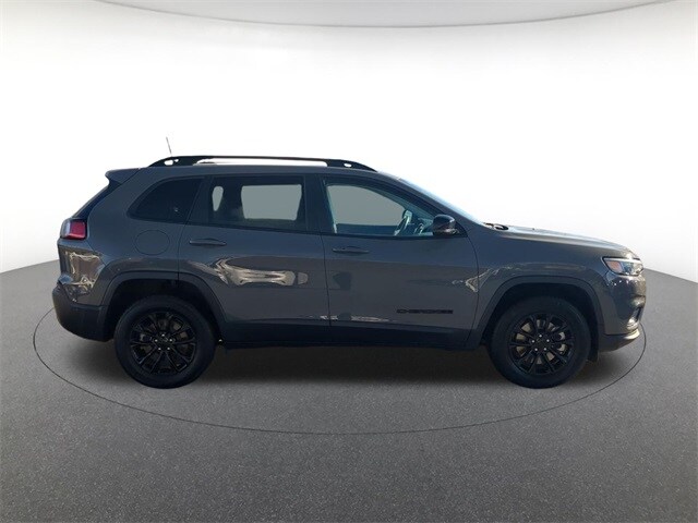 2023 Jeep Cherokee Altitude photo 3
