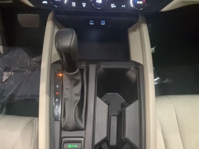 2025 Honda Accord SE - Photo 11